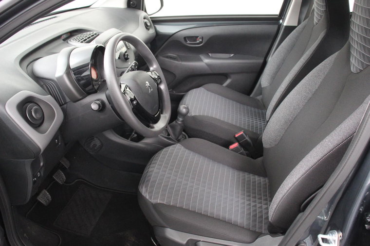 Vehicle Image 20