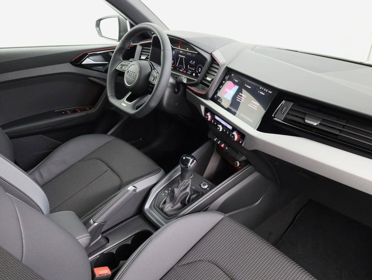 Vehicle Image 36
