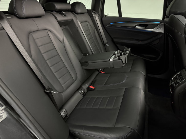 Vehicle Image 48