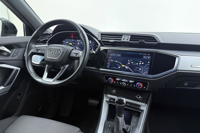 Vehicle Image 35