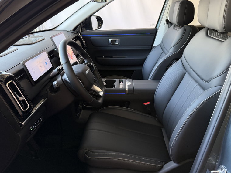 Vehicle Image 19