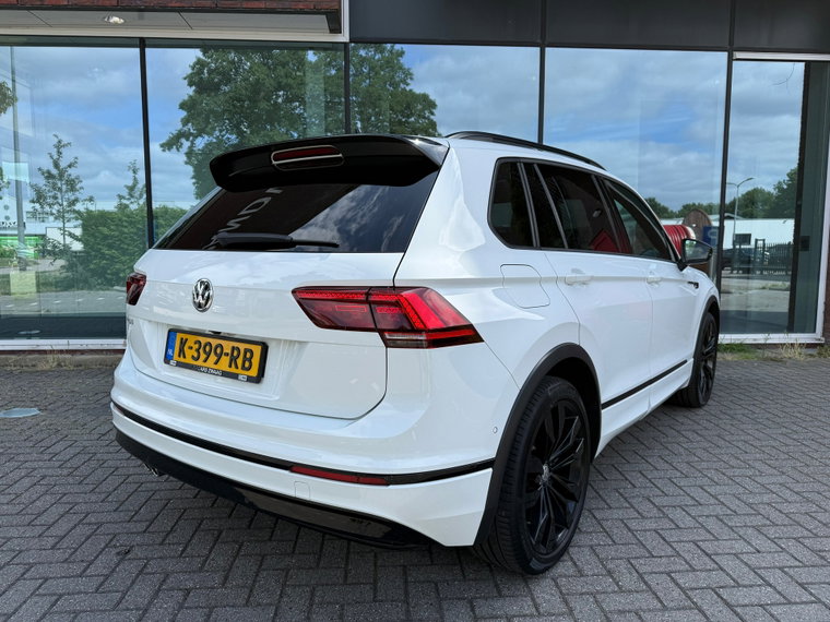 Vehicle Image 26