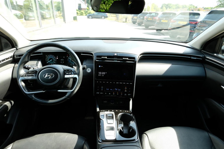 Vehicle Image 21