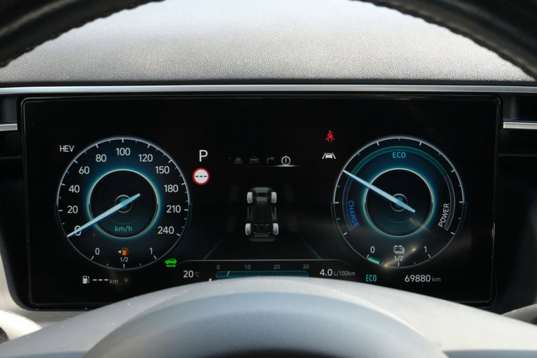 Vehicle Image 25