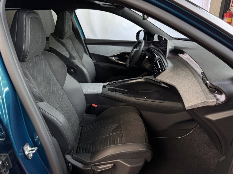 Vehicle Image 31