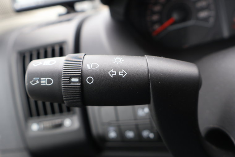 Vehicle Image 25