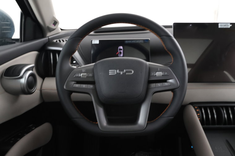 Vehicle Image 23