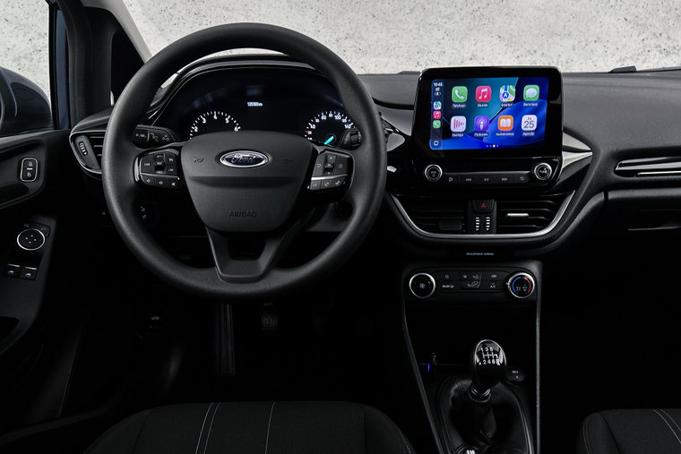 Vehicle Image 12