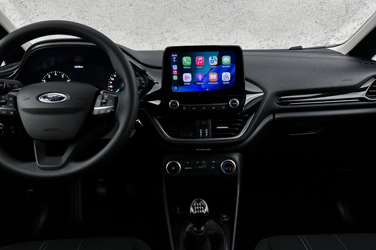 Vehicle Image 13