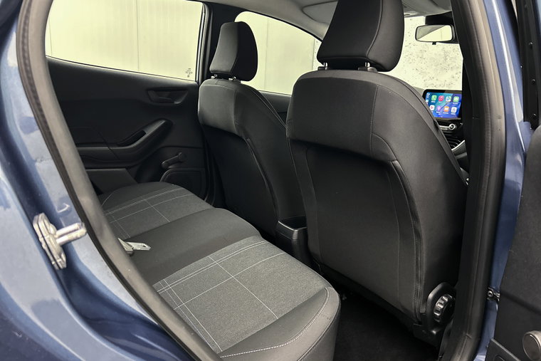 Vehicle Image 18