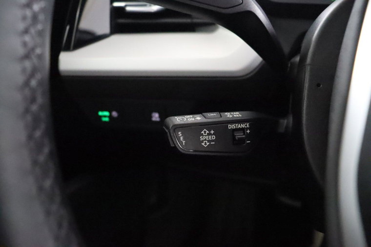 Vehicle Image 41