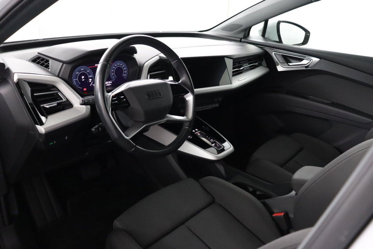 Vehicle Image 45