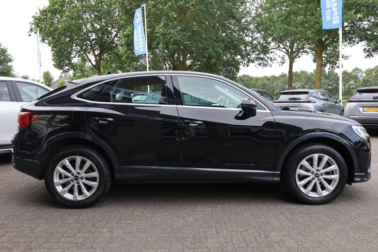 Vehicle Image 37