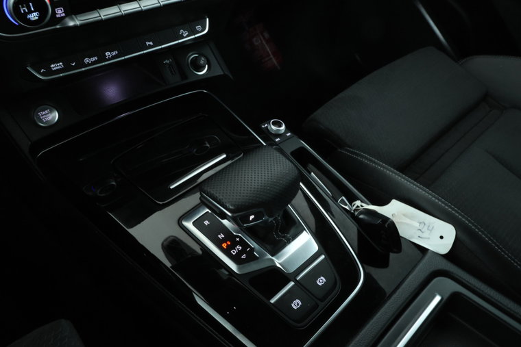 Vehicle Image 39