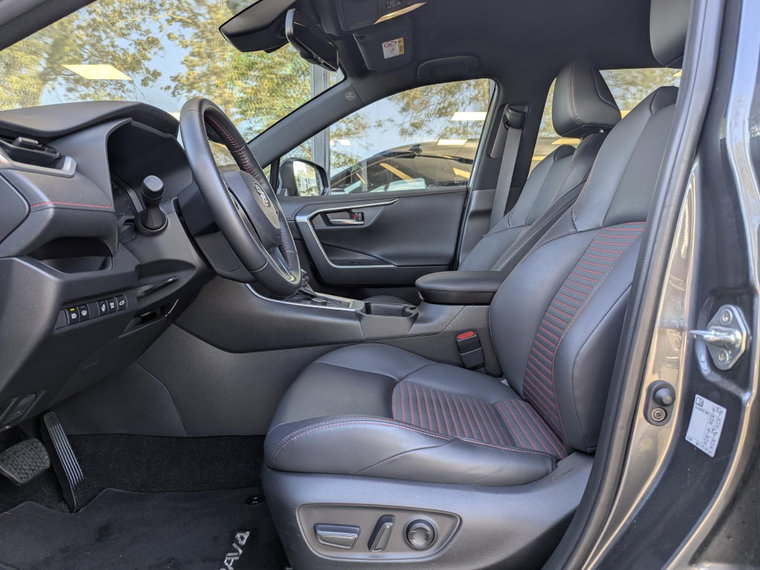 Vehicle Image 22