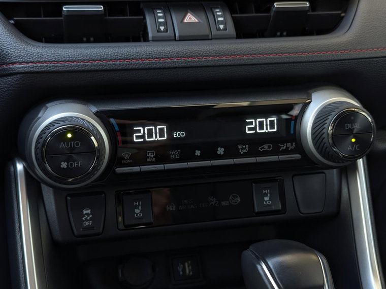 Vehicle Image 35
