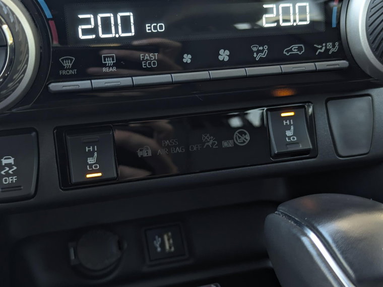Vehicle Image 36