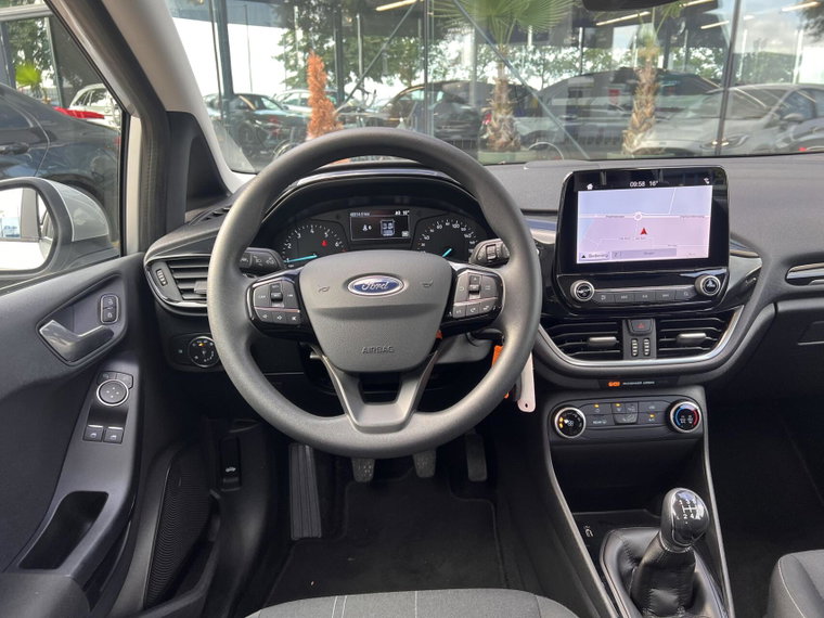Vehicle Image 22