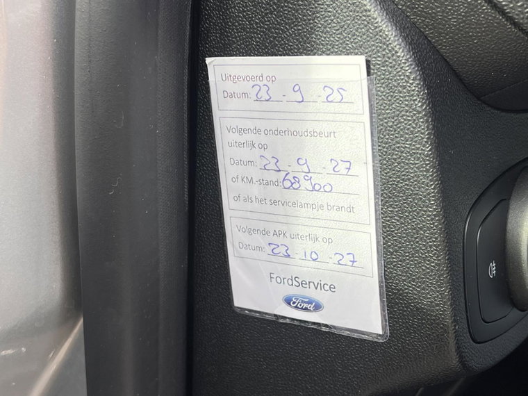 Vehicle Image 33