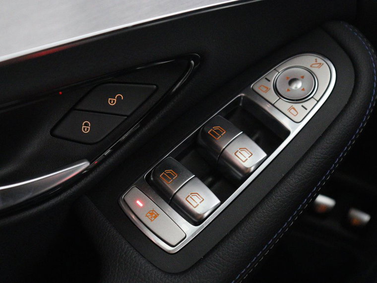 Vehicle Image 37