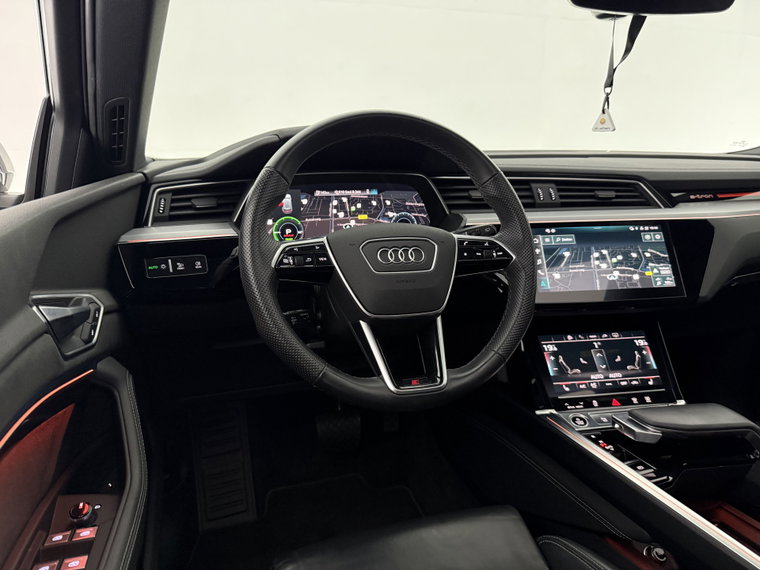 Vehicle Image 37