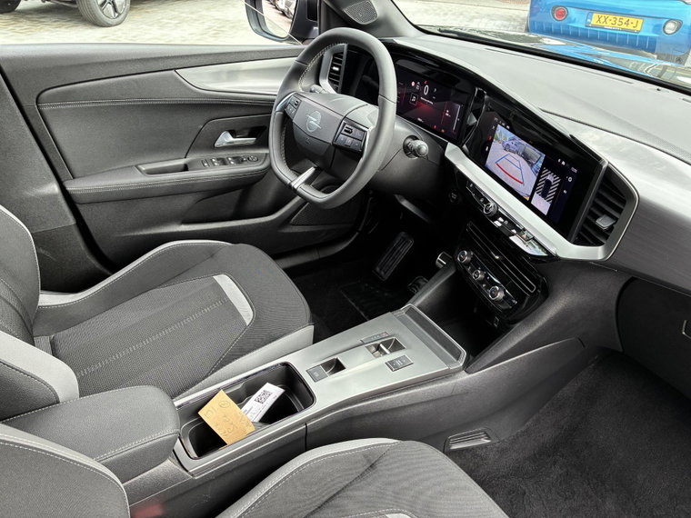 Vehicle Image 36