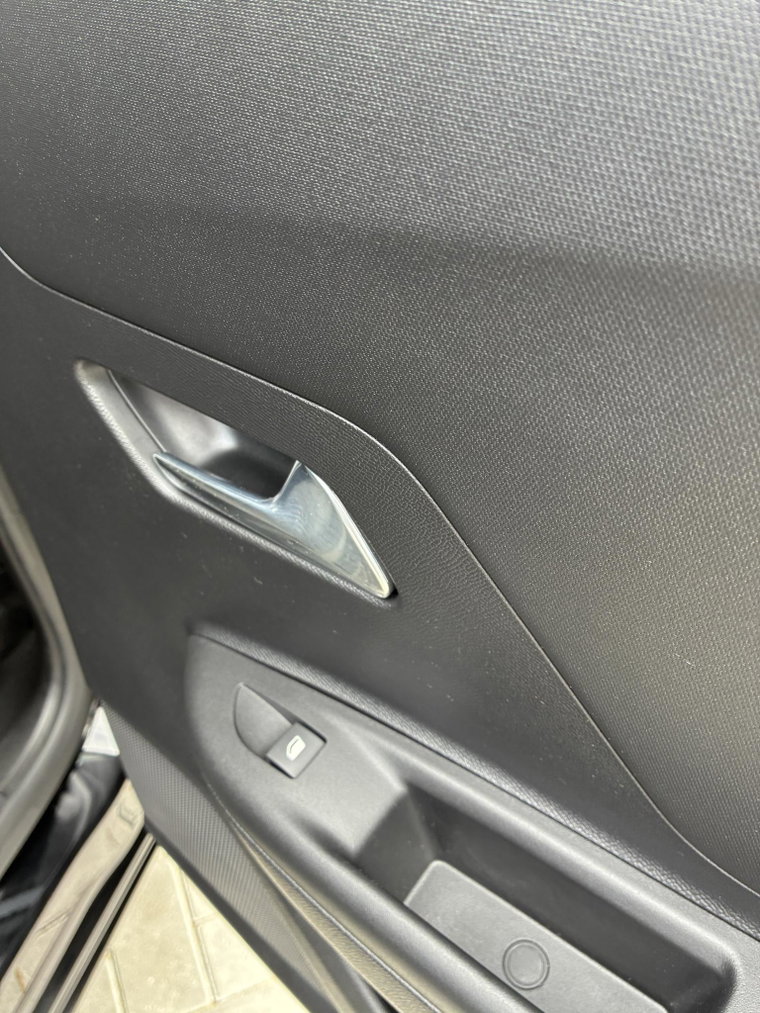 Vehicle Image 39