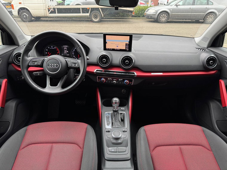 Vehicle Image 13
