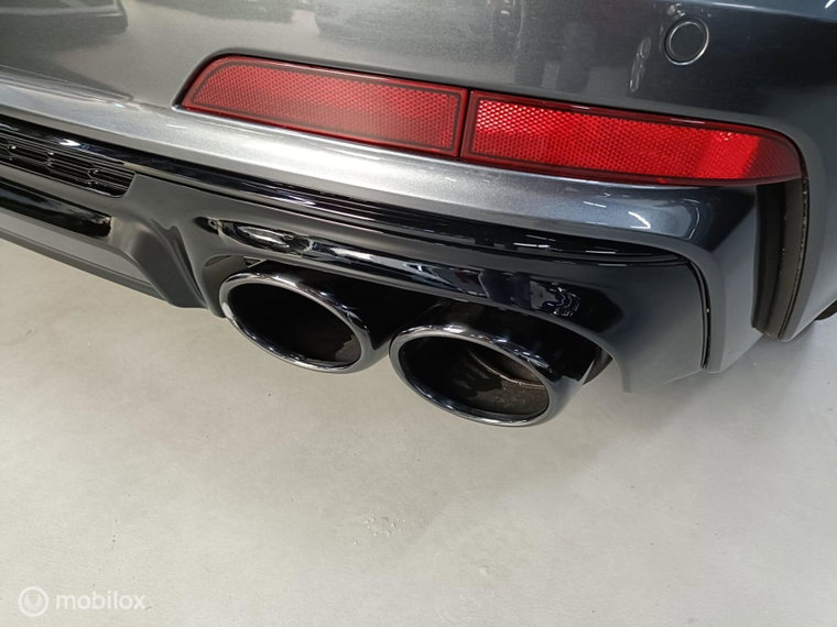 Vehicle Image 29