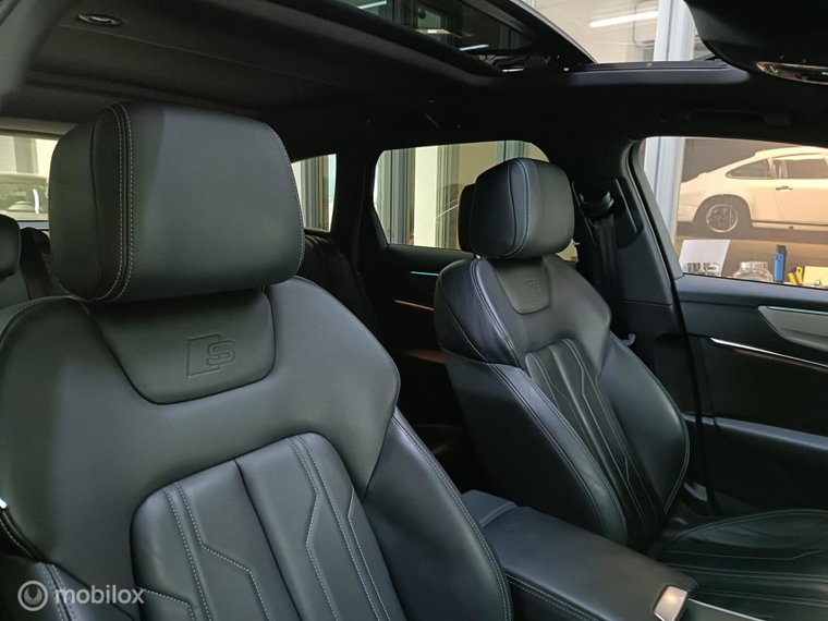 Vehicle Image 45