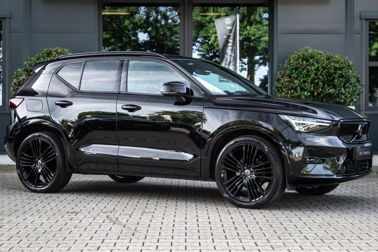 Vehicle Image 21