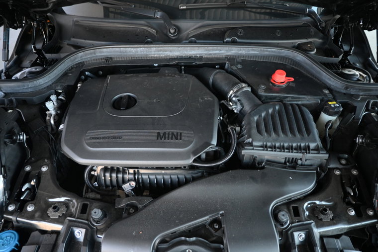 Vehicle Image 31