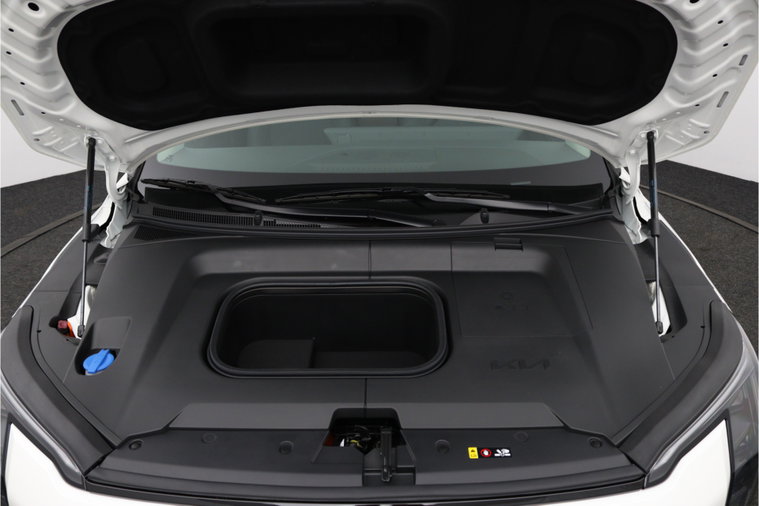 Vehicle Image 35