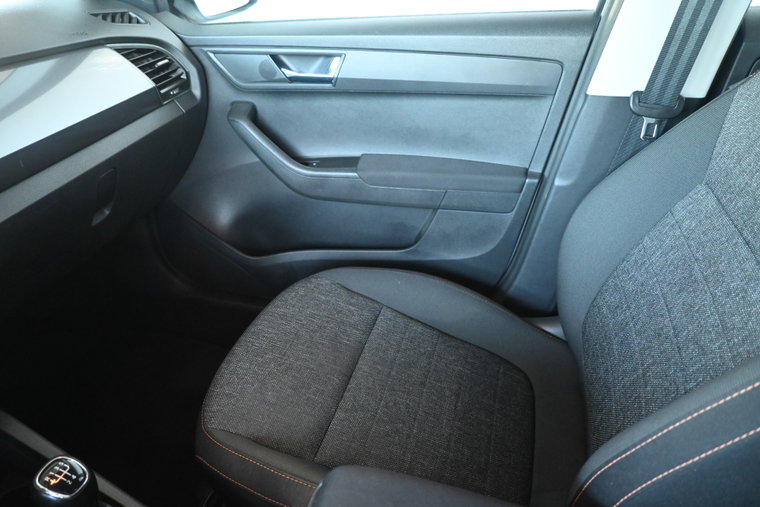 Vehicle Image 31