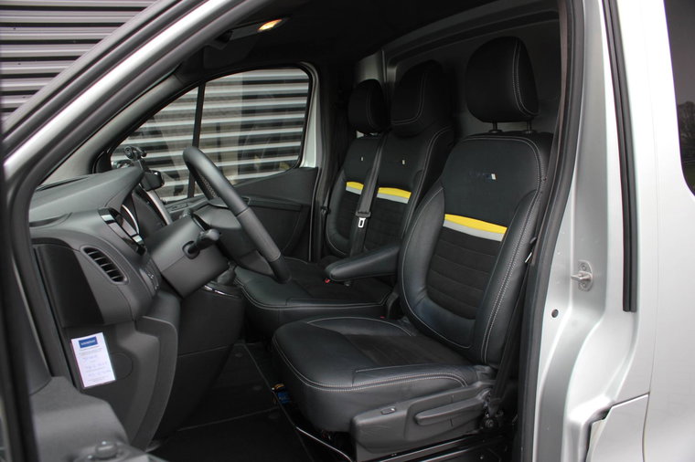 Vehicle Image 15