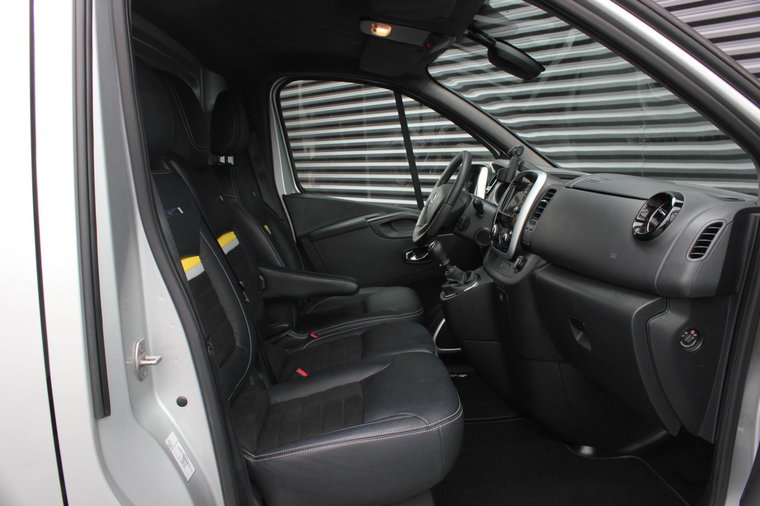 Vehicle Image 33