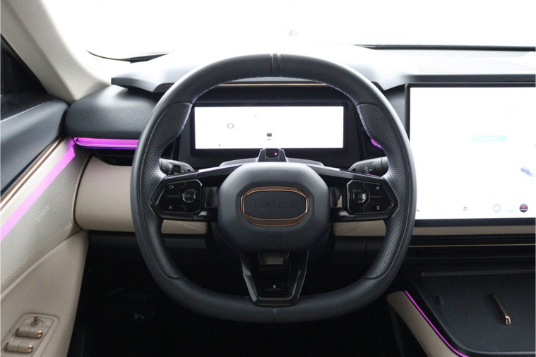 Vehicle Image 31