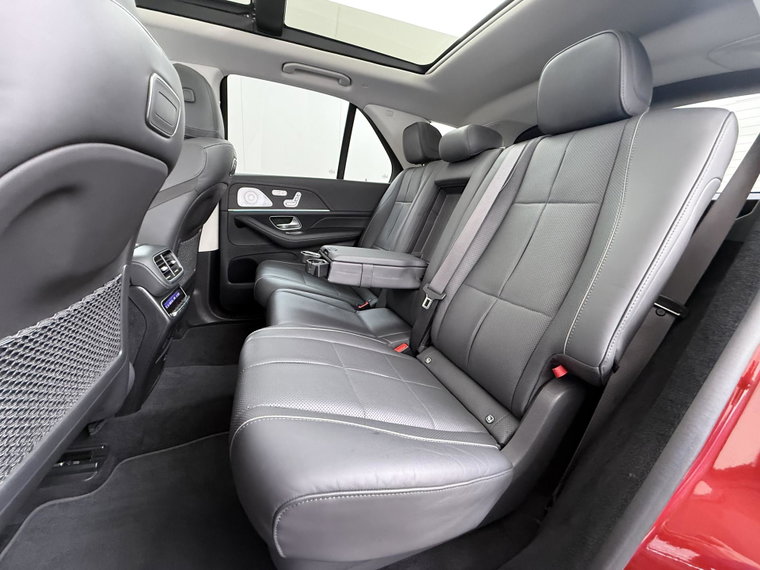 Vehicle Image 36