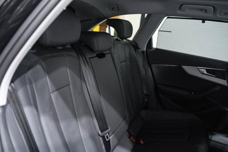 Vehicle Image 37