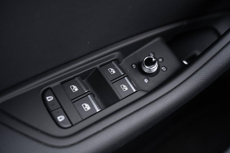 Vehicle Image 39