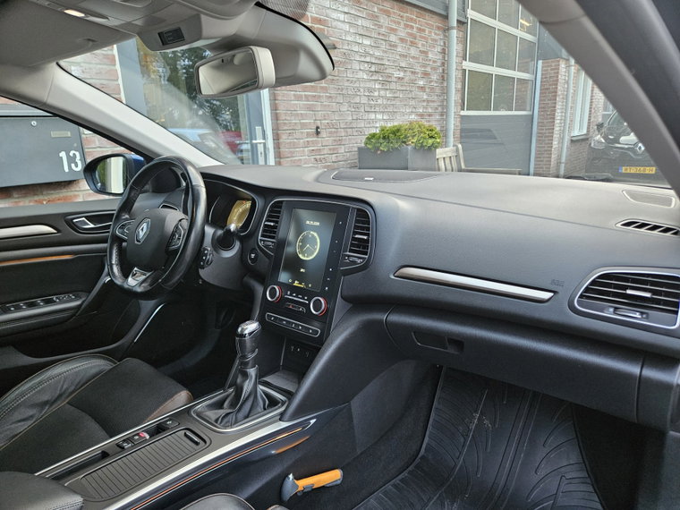 Vehicle Image 33