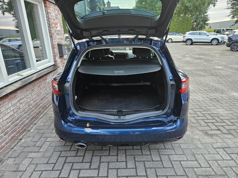 Vehicle Image 34