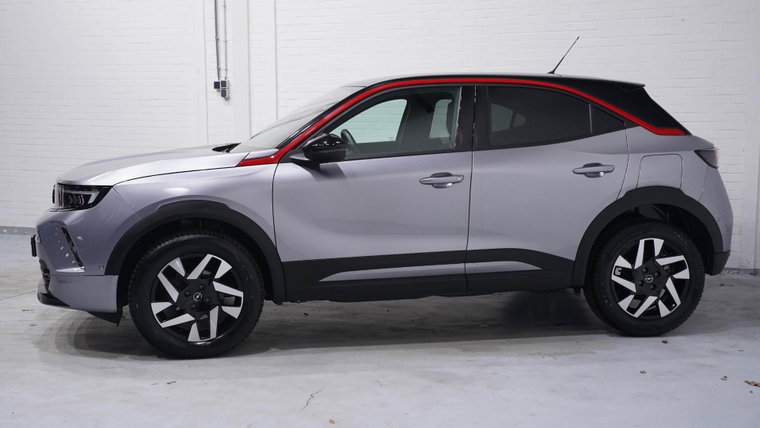 Vehicle Image 4