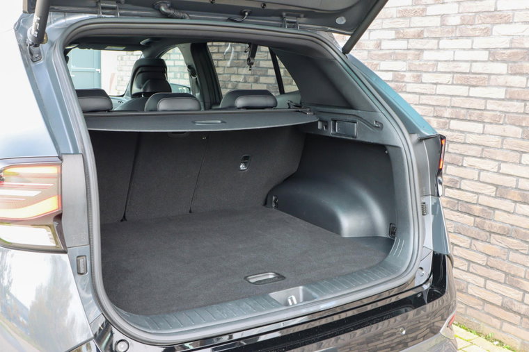 Vehicle Image 16