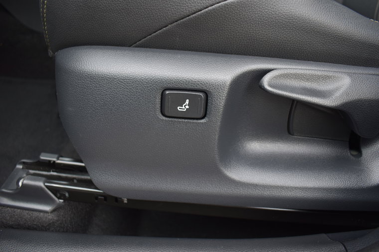 Vehicle Image 17