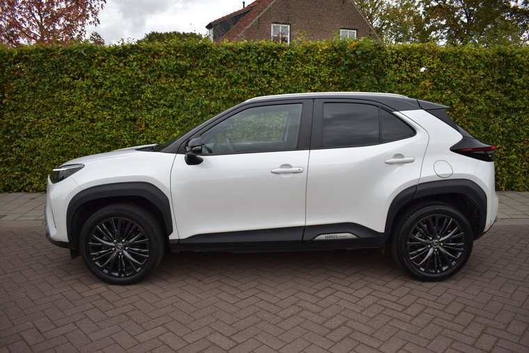 Vehicle Image 6