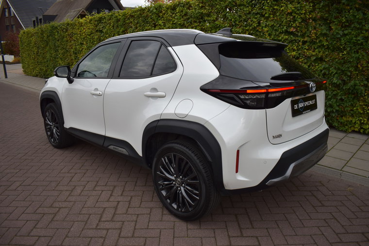 Vehicle Image 7