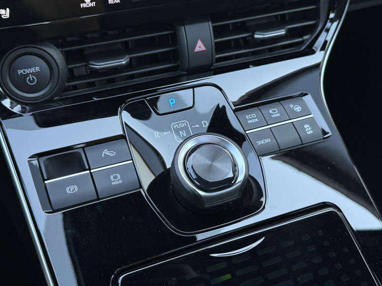 Vehicle Image 24