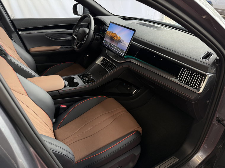 Vehicle Image 30