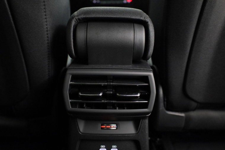 Vehicle Image 41